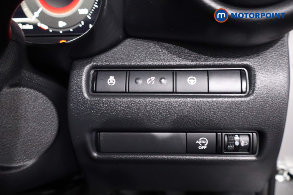 Nissan Juke Tekna Manual Petrol SUV - Stock Number (1607611) - 17th supplementary image