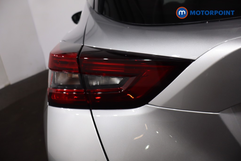 Nissan Juke Tekna Manual Petrol SUV - Stock Number (1607611) - 32nd supplementary image