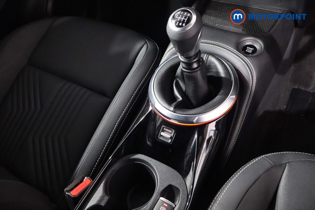 Nissan Juke Tekna Manual Petrol SUV - Stock Number (1607612) - 18th supplementary image