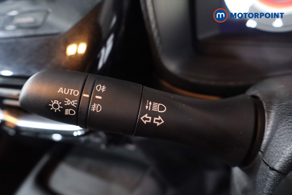 Nissan Juke Tekna Manual Petrol SUV - Stock Number (1607613) - 14th supplementary image