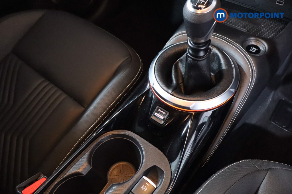 Nissan Juke Tekna Manual Petrol SUV - Stock Number (1607613) - 19th supplementary image