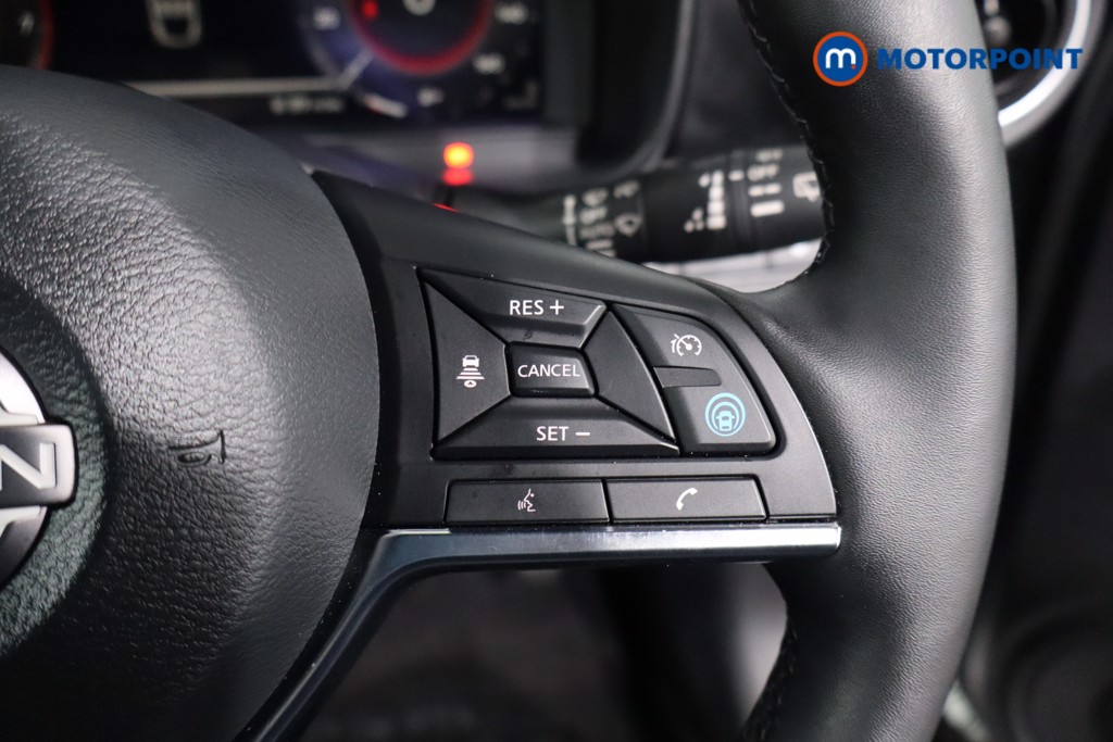 Nissan Juke Tekna Manual Petrol SUV - Stock Number (1607616) - 8th supplementary image