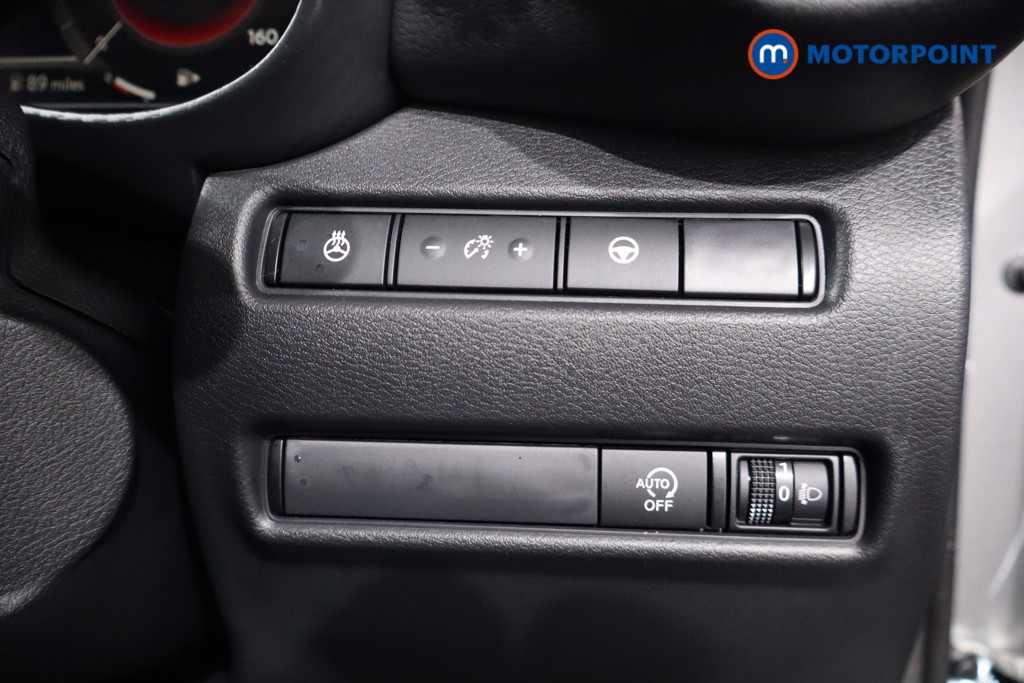 Nissan Juke Tekna Manual Petrol SUV - Stock Number (1607616) - 17th supplementary image