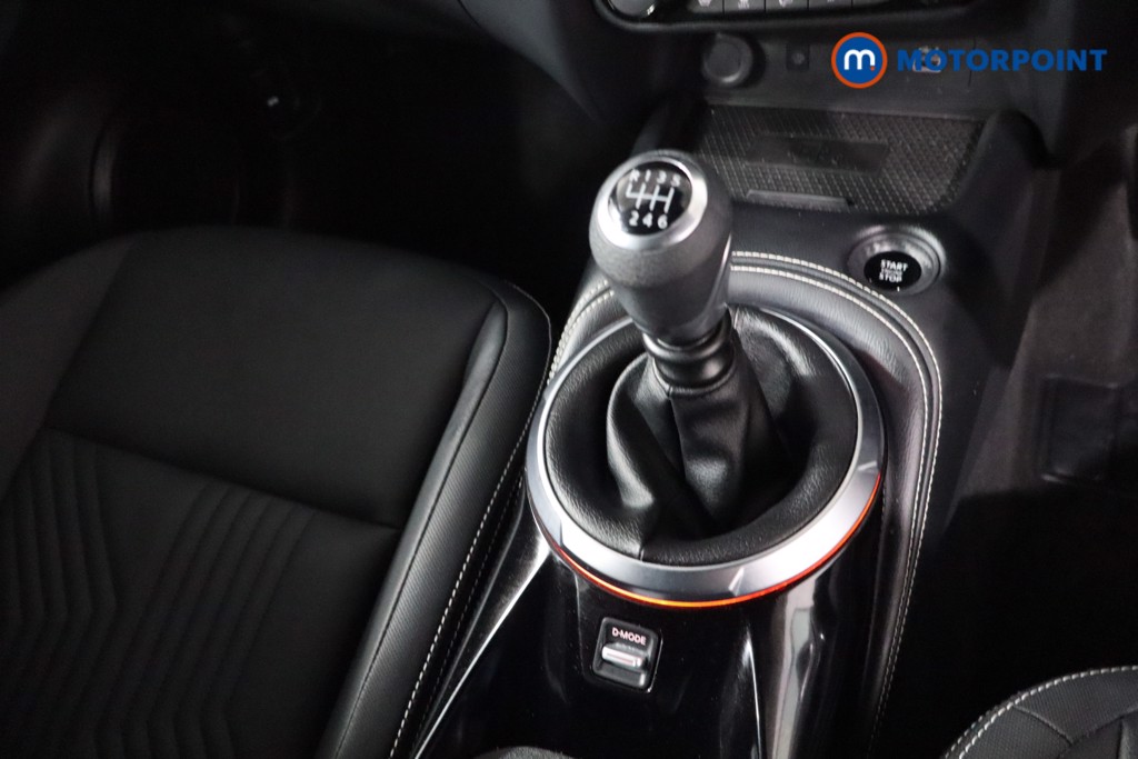 Nissan Juke Tekna Manual Petrol SUV - Stock Number (1607616) - 19th supplementary image