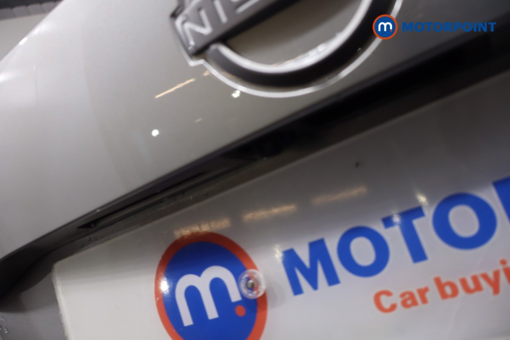 Nissan Juke Tekna Manual Petrol SUV - Stock Number (1607616) - 32nd supplementary image