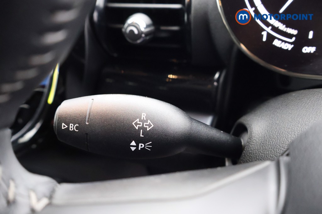 Mini Clubman Cooper Exclusive Manual Petrol Estate - Stock Number (1607637) - 5th supplementary image