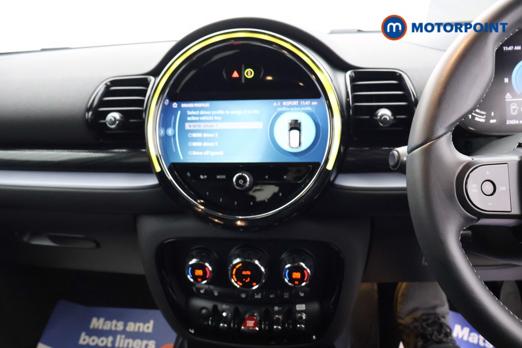 Mini Clubman Cooper Exclusive Manual Petrol Estate - Stock Number (1607637) - 8th supplementary image