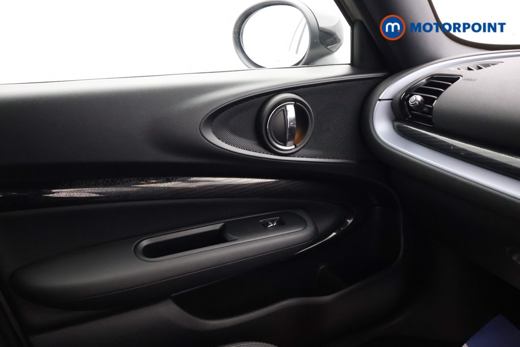 Mini Clubman Cooper Exclusive Manual Petrol Estate - Stock Number (1607637) - 12th supplementary image