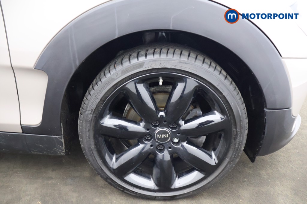 Mini Clubman Cooper Exclusive Manual Petrol Estate - Stock Number (1607637) - 25th supplementary image