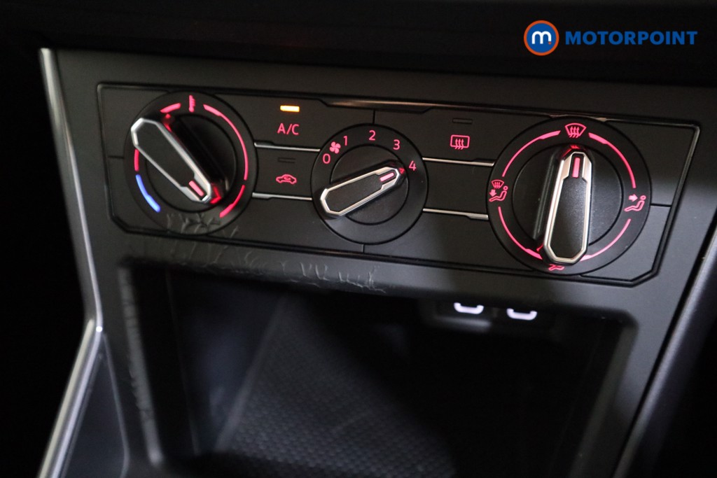 Volkswagen Polo R-Line Manual Petrol Hatchback - Stock Number (1607646) - 8th supplementary image