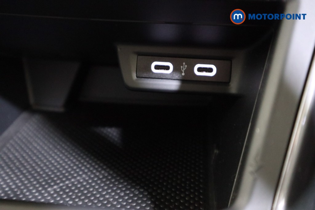 Volkswagen Polo R-Line Manual Petrol Hatchback - Stock Number (1607646) - 9th supplementary image