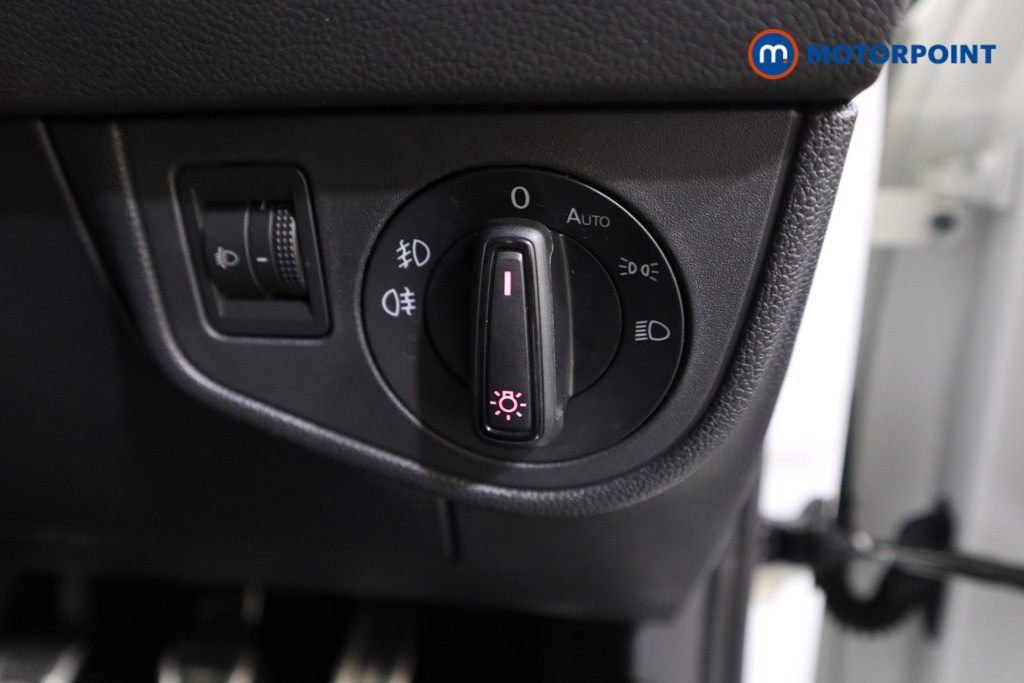 Volkswagen Polo R-Line Manual Petrol Hatchback - Stock Number (1607646) - 11th supplementary image