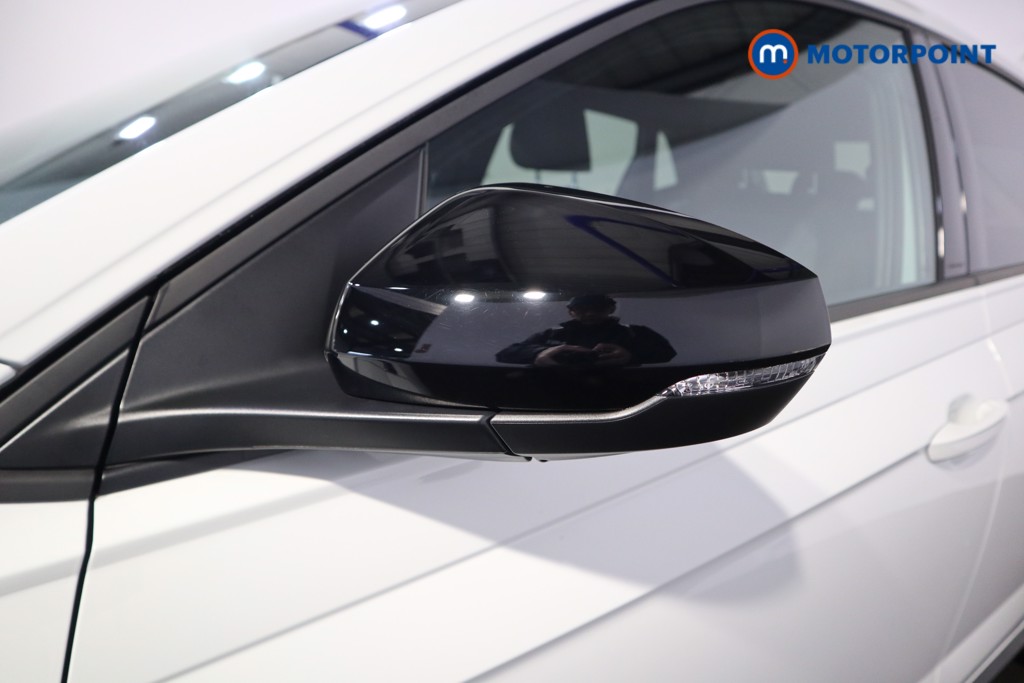 Volkswagen Polo R-Line Manual Petrol Hatchback - Stock Number (1607646) - 30th supplementary image