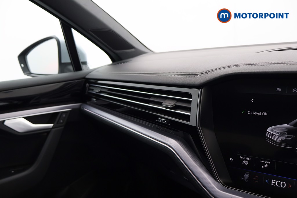 Volkswagen Touareg R-Line Tech Plus Automatic Diesel SUV - Stock Number (1607670) - 12th supplementary image