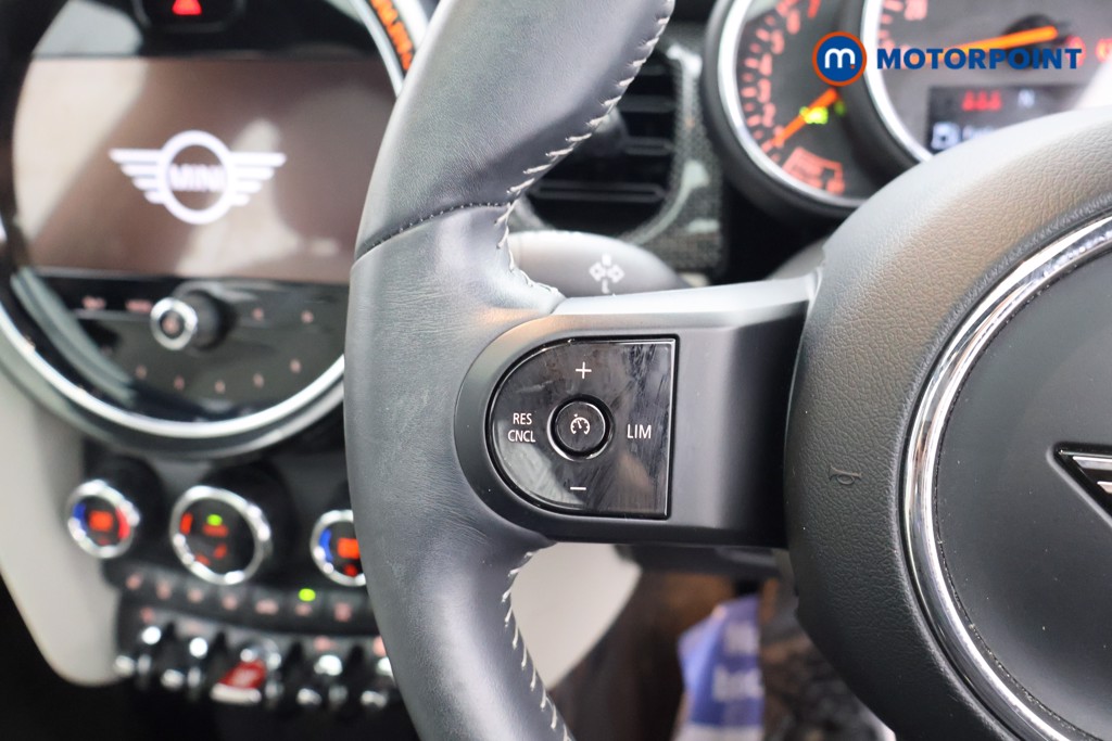 Mini Hatchback Cooper Exclusive Manual Petrol Hatchback - Stock Number (1607733) - 2nd supplementary image