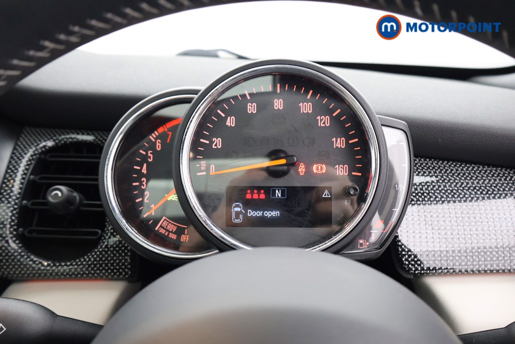 Mini Hatchback Cooper Exclusive Manual Petrol Hatchback - Stock Number (1607733) - 4th supplementary image