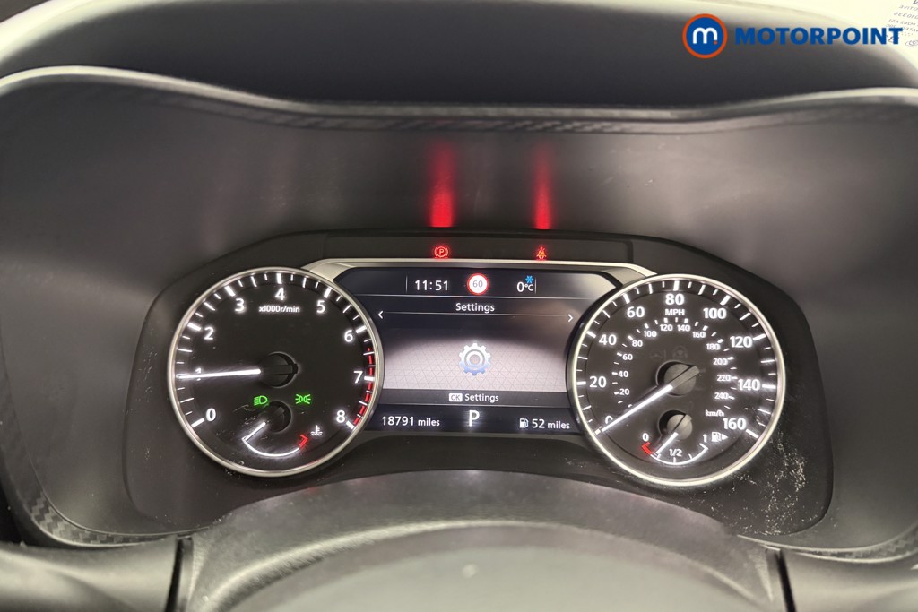 Nissan Juke Acenta Premium Automatic Petrol SUV - Stock Number (1607758) - 4th supplementary image