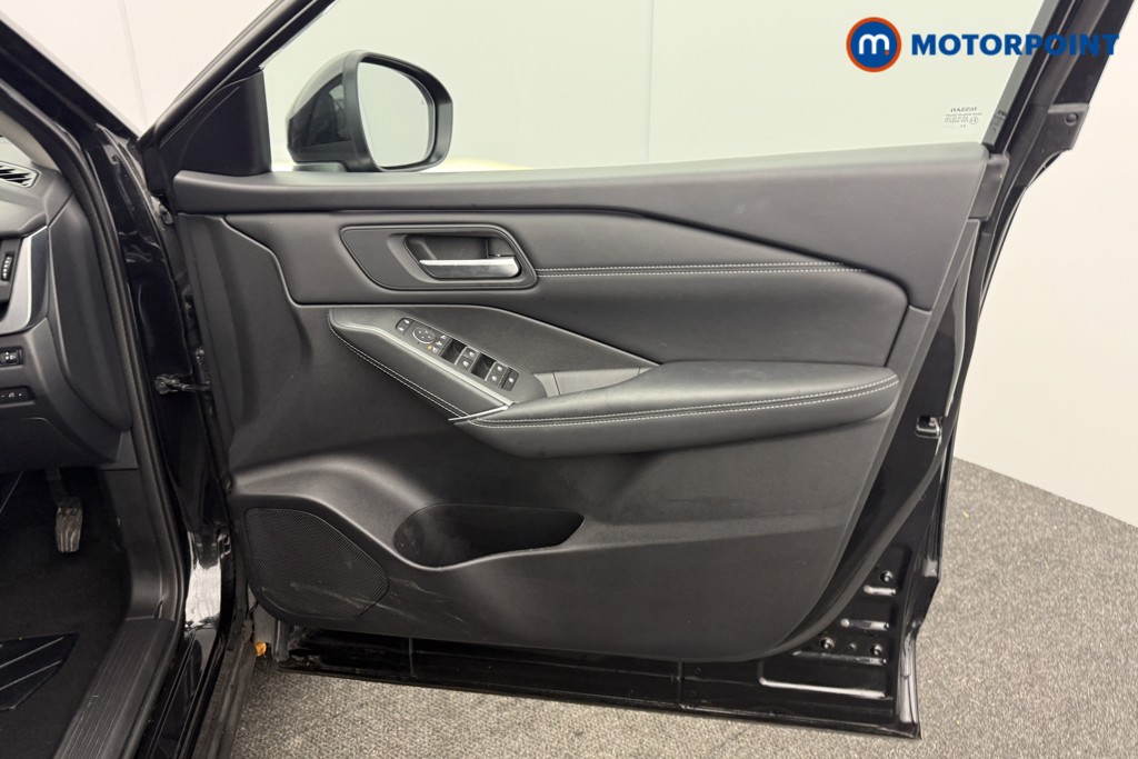 Nissan Qashqai N-Connecta Automatic Petrol SUV - Stock Number (1607759) - 17th supplementary image