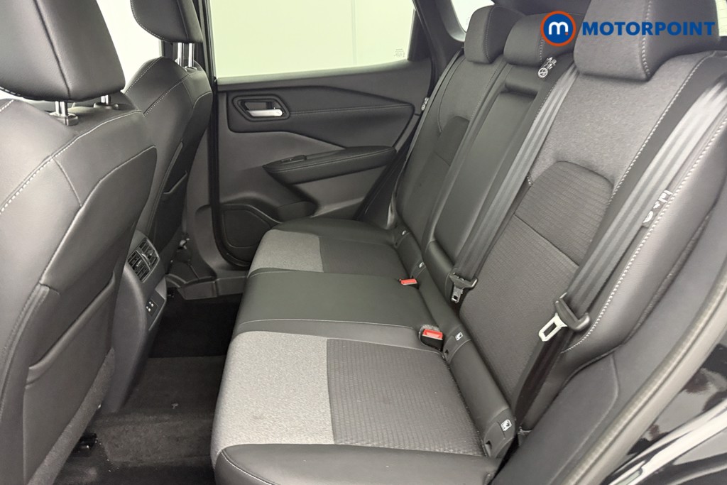 Nissan Qashqai N-Connecta Automatic Petrol SUV - Stock Number (1607759) - 24th supplementary image