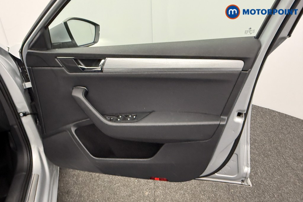 Skoda Superb Se Technology Automatic Petrol Plug-In Hybrid Estate - Stock Number (1607762) - 18th supplementary image