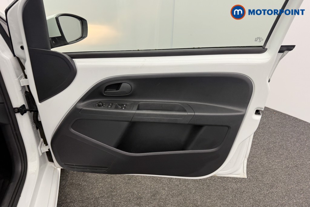 Volkswagen UP E-Up Automatic Electric Hatchback - Stock Number (1607784) - 13th supplementary image