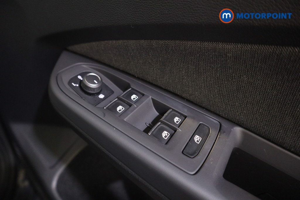 Volkswagen Golf Life Automatic Petrol Hatchback - Stock Number (1607841) - 11th supplementary image