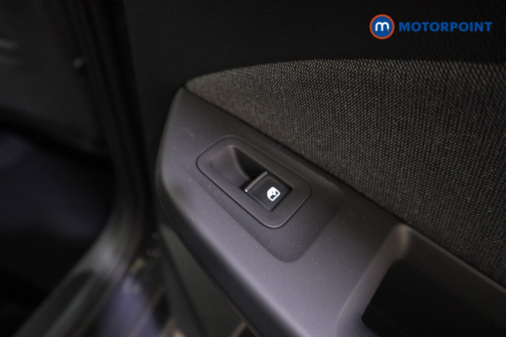 Volkswagen Golf Life Automatic Petrol Hatchback - Stock Number (1607841) - 15th supplementary image