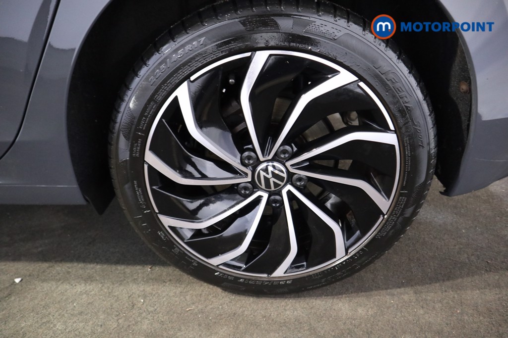 Volkswagen Golf Life Automatic Petrol Hatchback - Stock Number (1607841) - 20th supplementary image