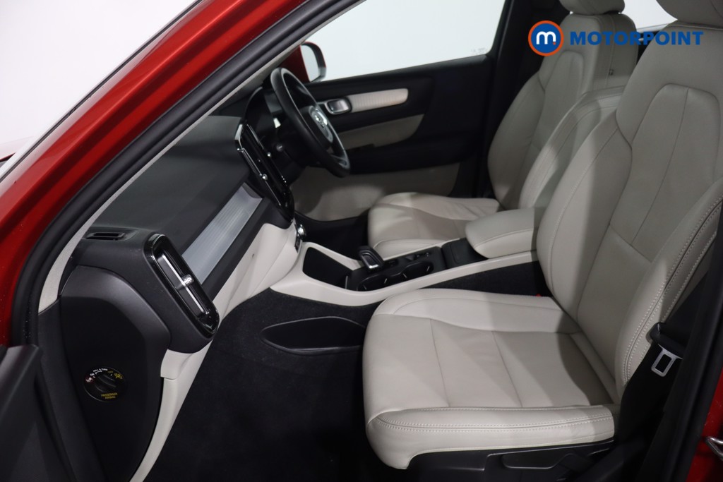Volvo Xc40 Momentum Automatic Petrol SUV - Stock Number (1607847) - 4th supplementary image