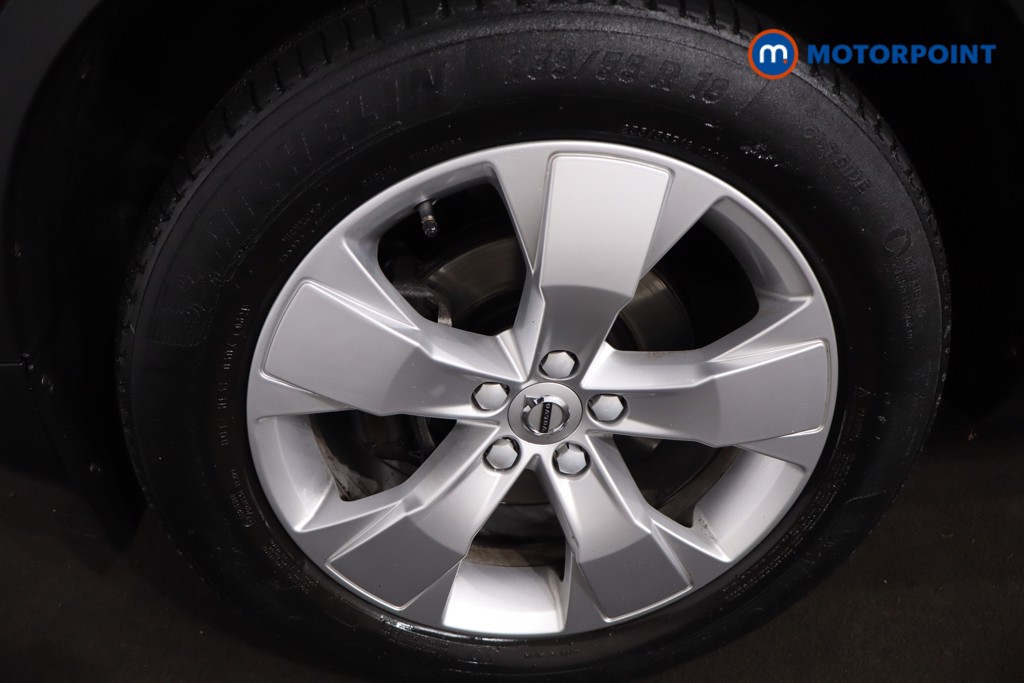 Volvo Xc40 Momentum Automatic Petrol SUV - Stock Number (1607847) - 11th supplementary image