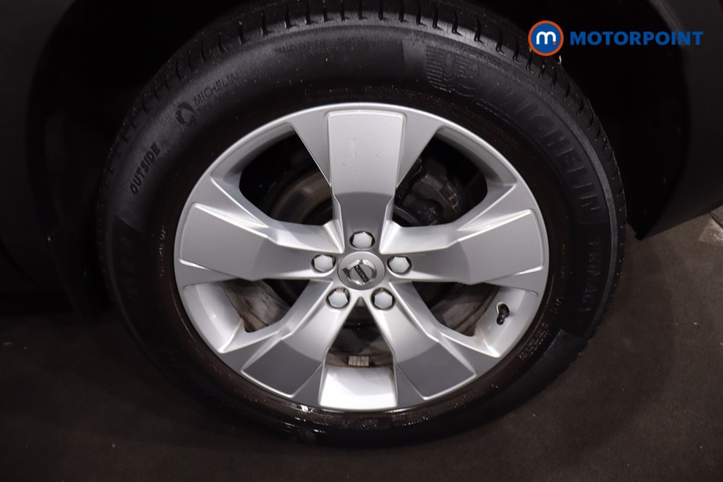 Volvo Xc40 Momentum Automatic Petrol SUV - Stock Number (1607847) - 12th supplementary image