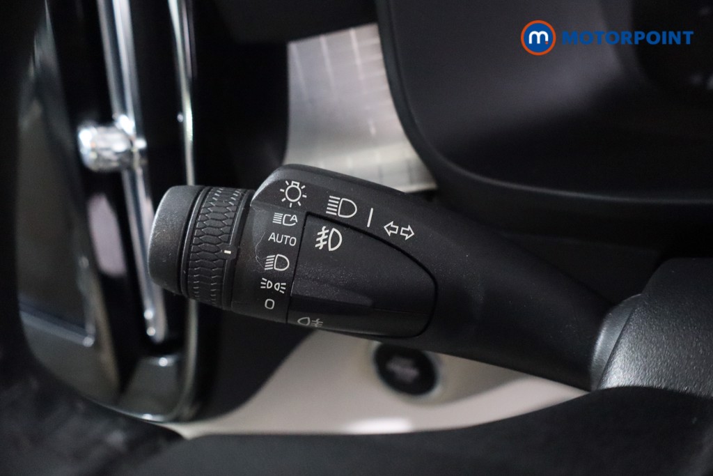 Volvo Xc40 Momentum Automatic Petrol SUV - Stock Number (1607847) - 14th supplementary image