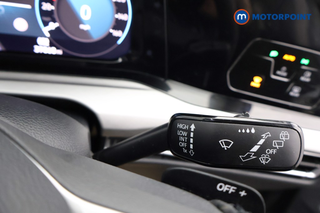 Volkswagen Golf Life Automatic Petrol Hatchback - Stock Number (1608342) - 7th supplementary image