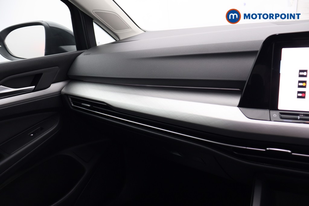 Volkswagen Golf Life Automatic Petrol Hatchback - Stock Number (1608342) - 10th supplementary image