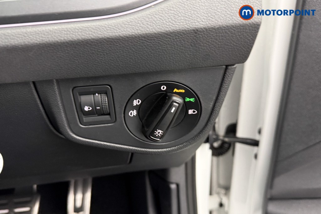 Volkswagen Taigo R-Line Automatic Petrol SUV - Stock Number (1608564) - 16th supplementary image