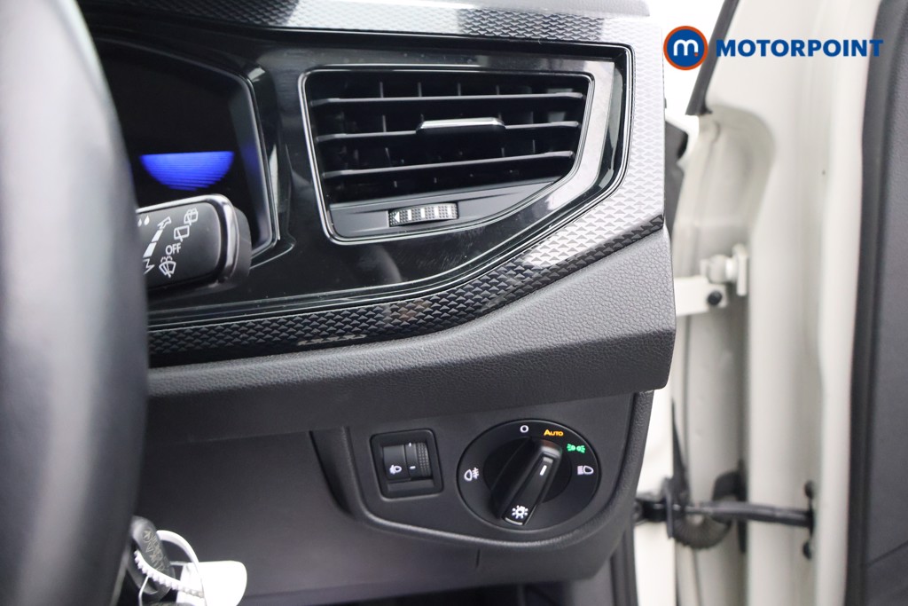 Volkswagen Polo Life Automatic Petrol Hatchback - Stock Number (1608606) - 7th supplementary image