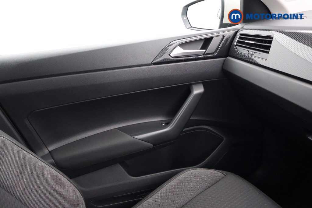Volkswagen Polo Life Automatic Petrol Hatchback - Stock Number (1608606) - 11th supplementary image
