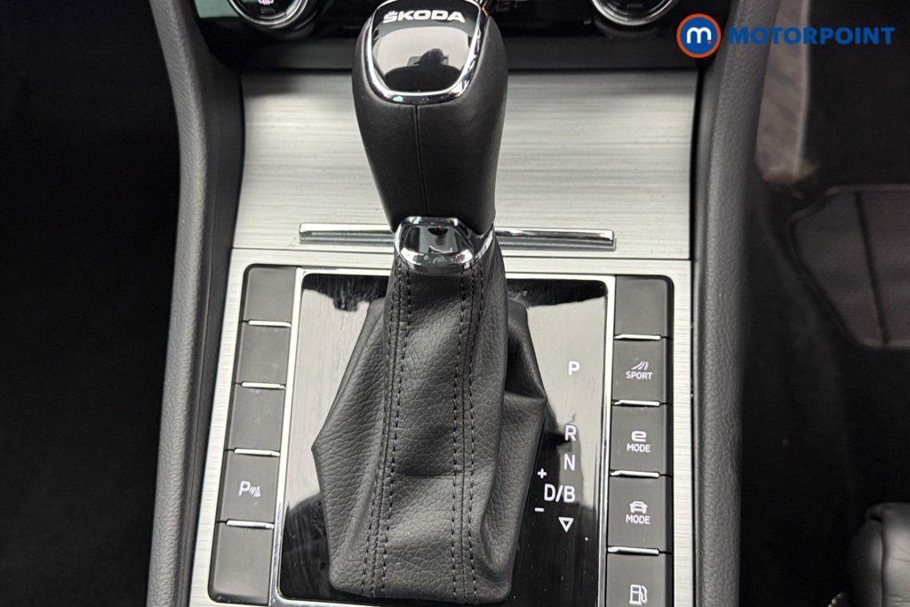 Skoda Superb Se Technology Automatic Petrol Plug-In Hybrid Estate - Stock Number (1608692) - 13th supplementary image