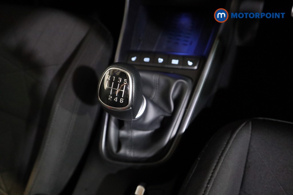 Hyundai Bayon Premium Manual Petrol SUV - Stock Number (1553565) - 9th supplementary image