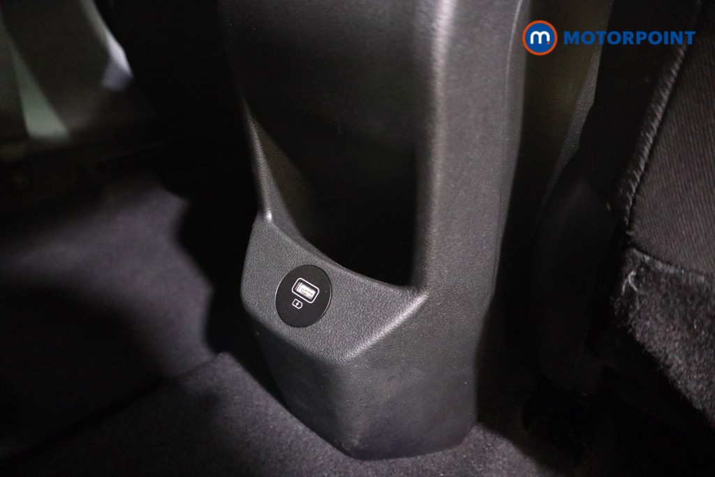 Hyundai Bayon Premium Manual Petrol SUV - Stock Number (1553565) - 15th supplementary image