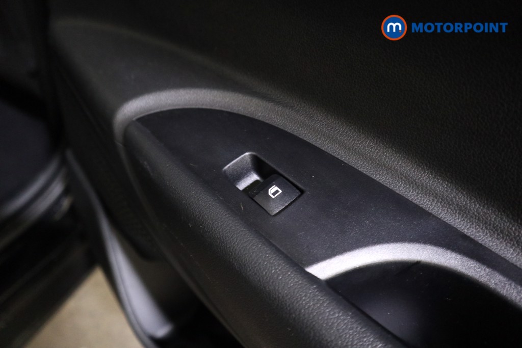 Hyundai Bayon Premium Manual Petrol SUV - Stock Number (1553565) - 16th supplementary image