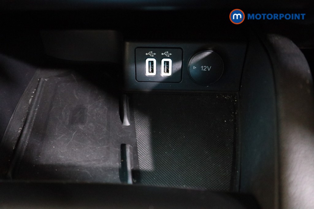 Ford Kuga St-Line Edition Manual Diesel SUV - Stock Number (1559677) - 9th supplementary image