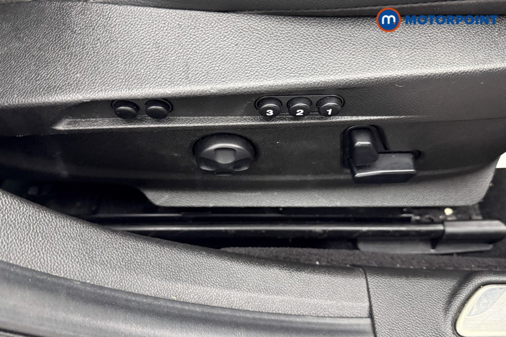 Alfa Romeo Giulia Veloce Automatic Petrol Saloon - Stock Number (1588855) - 20th supplementary image