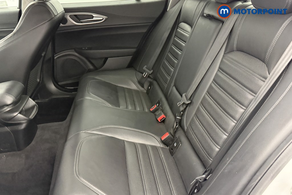 Alfa Romeo Giulia Veloce Automatic Petrol Saloon - Stock Number (1588855) - 26th supplementary image