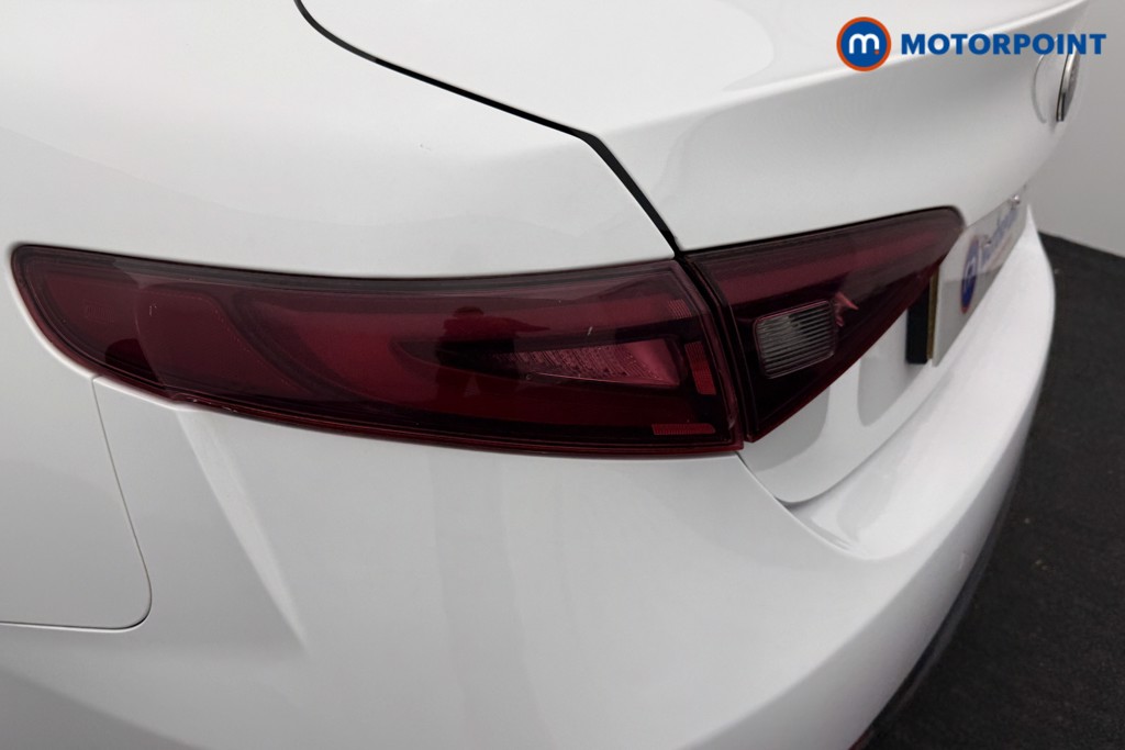 Alfa Romeo Giulia Veloce Automatic Petrol Saloon - Stock Number (1588855) - 28th supplementary image