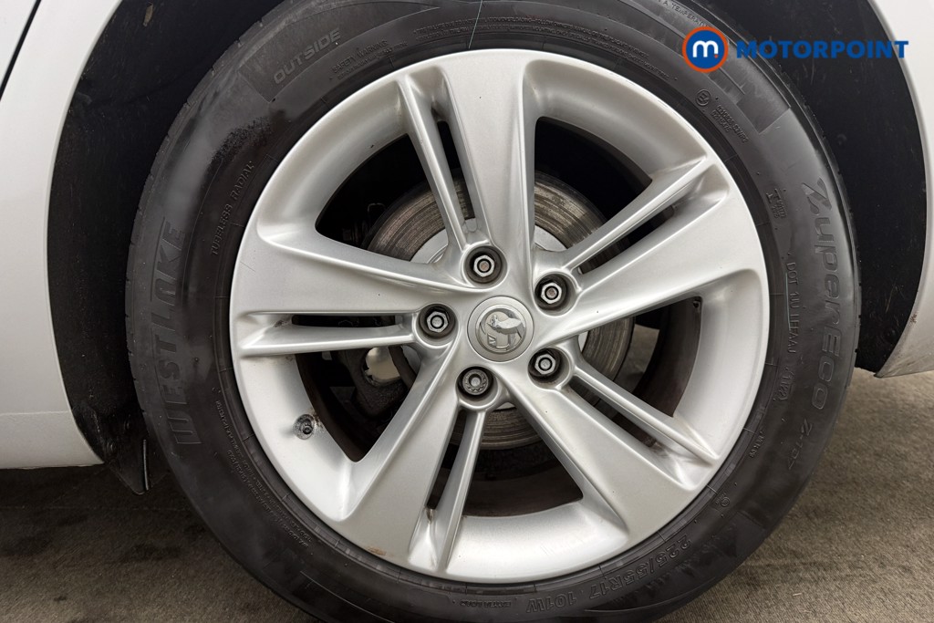 Vauxhall Insignia Design Manual Petrol Hatchback - Stock Number (1590727) - 12th supplementary image