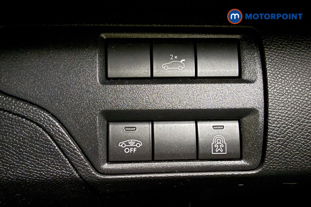 Peugeot 3008 Gt Line Premium Manual Petrol SUV - Stock Number (1590806) - 17th supplementary image