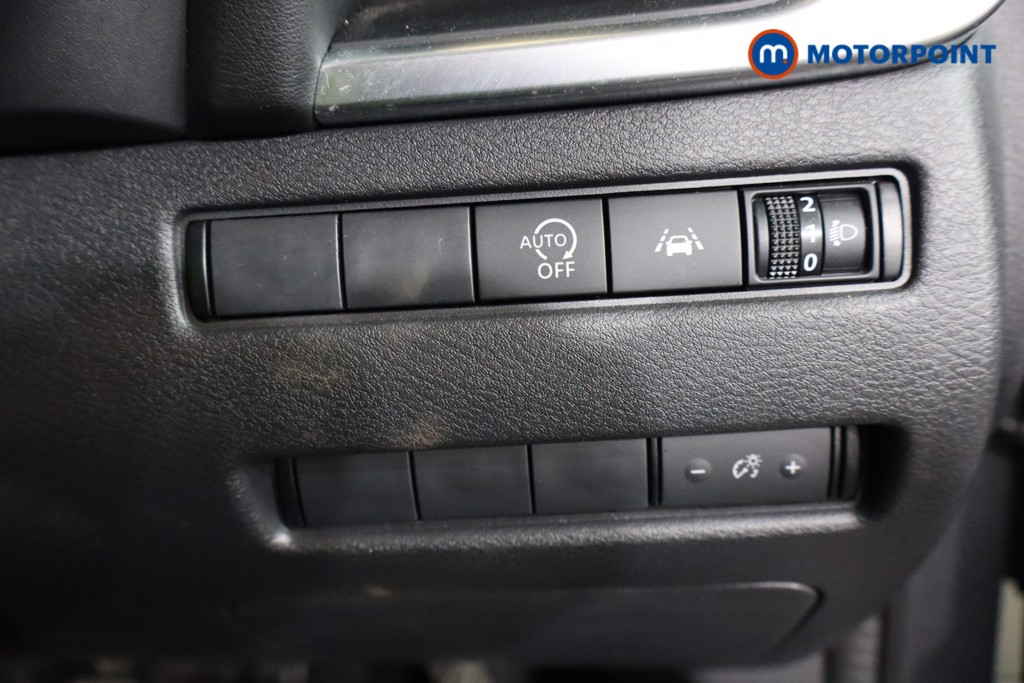 Nissan Qashqai Acenta Premium Manual Petrol SUV - Stock Number (1591066) - 17th supplementary image