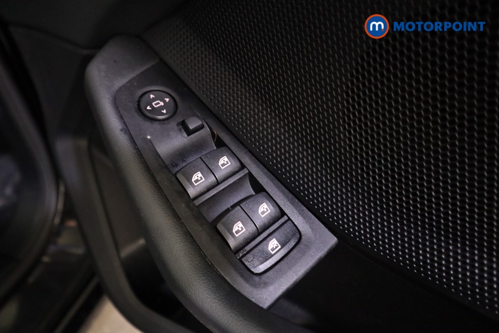 BMW 1 Series SE Automatic Petrol Hatchback - Stock Number (1594992) - 11th supplementary image