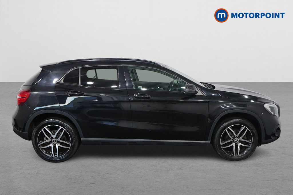 Mercedes-Benz GLA Urban Edition Manual Petrol SUV - Stock Number (1596139) - Drivers side